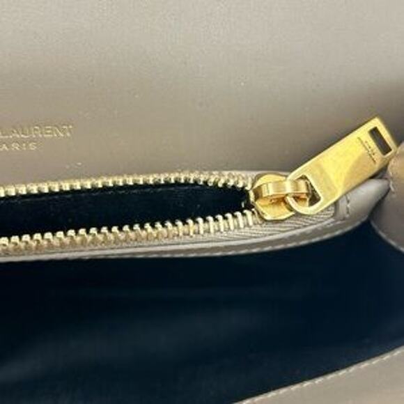 Women's Saint Laurent Ysl quilted medium suede shoulder Bag made in Italy - Picture 7 of 16